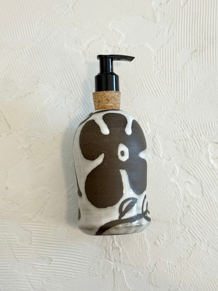 Hannah Schwane - Floral Soap/ Lotion Pump 03
