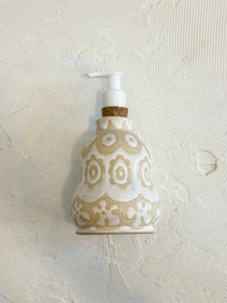 Hannah Schwane - Floral Soap/ Lotion Pump 02
